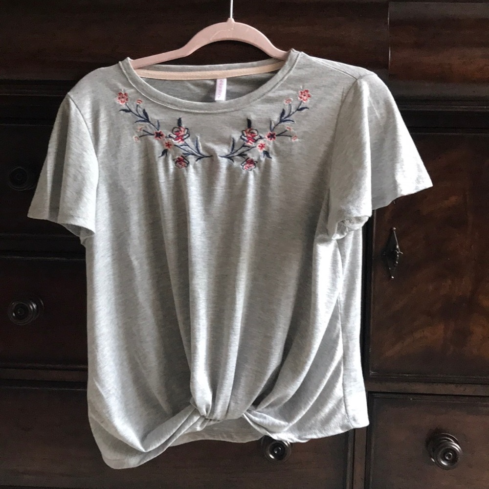 Short sleeve top